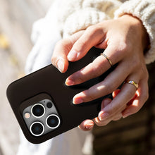 Load image into Gallery viewer, Zagg Gear 4 - Rio Case for iPhone 14 Pro Max