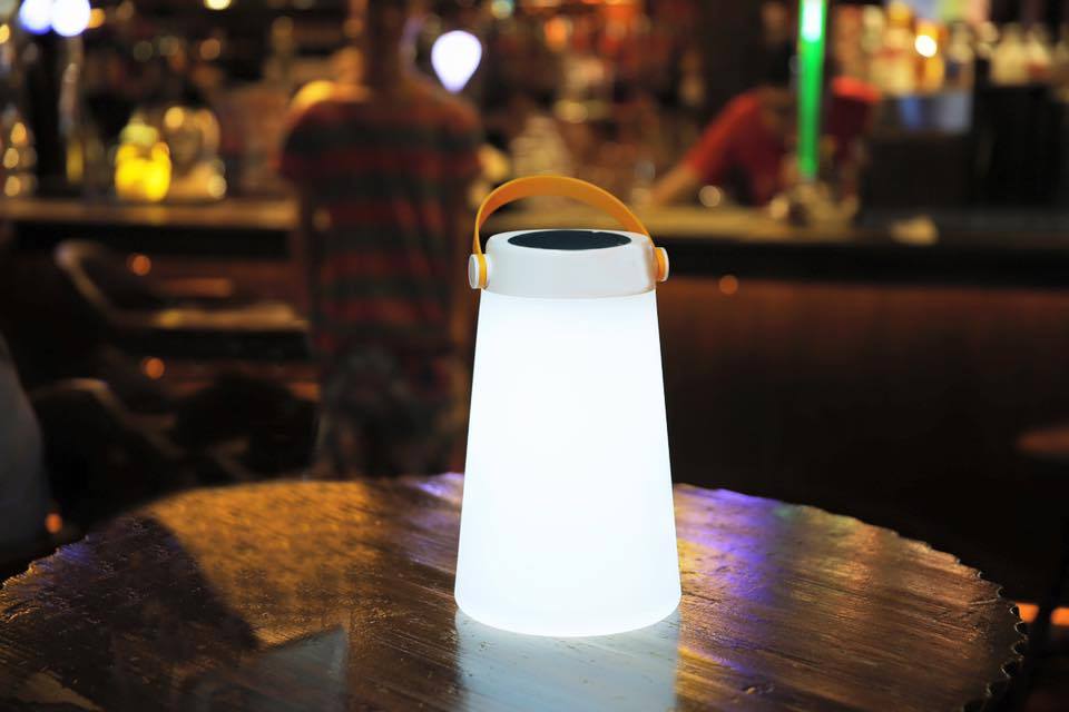 Mooni bluetooth hot sale speaker lamp